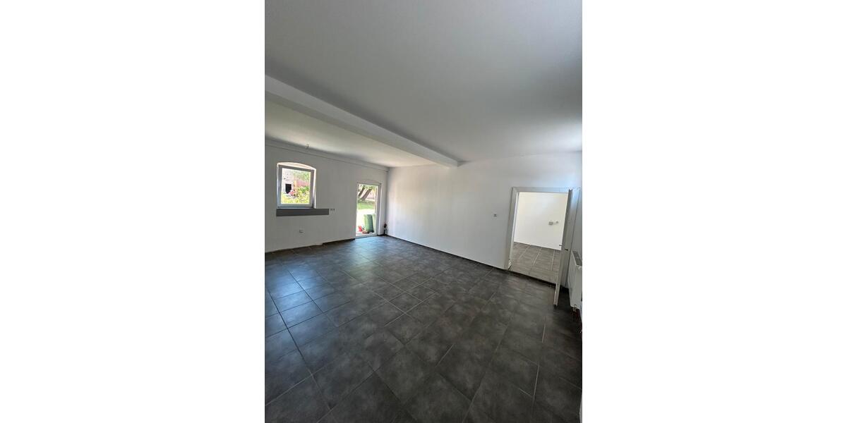Etagenwohnung Jüterbog - 5 Zimmer, 150 m&sup2;, 950&euro; | Angebot:26682358