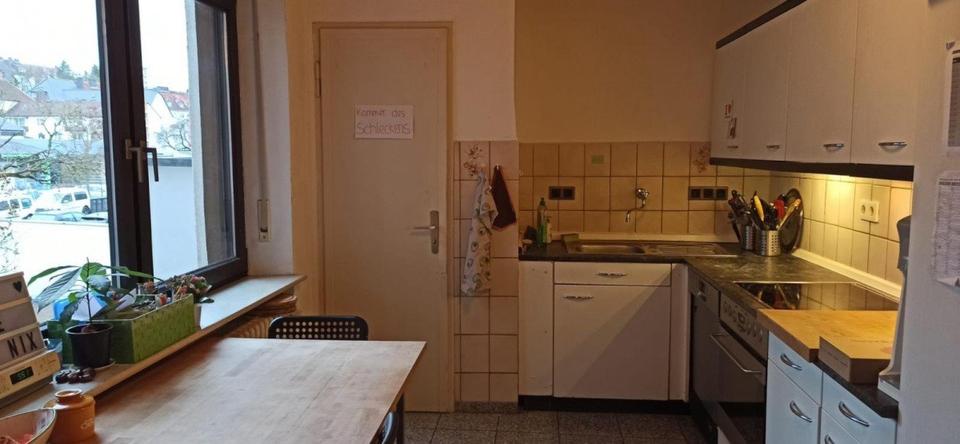 Wohnen auf Zeit Saarbrücken Neue Bremm - 20 Zimmer, 50 m&sup2;, 270&euro; | Angebot:26401823