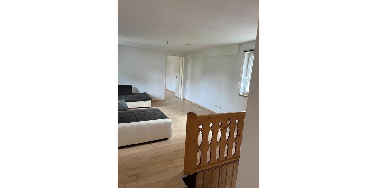 Etagenwohnung Schmalkalden - 4 Zimmer, 85 m&sup2;, 637&euro; | Angebot:24732381