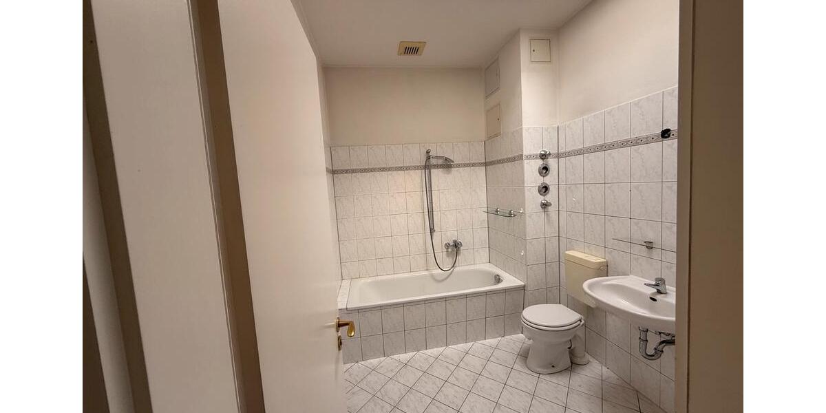 Dachgeschoßwohnung Berlin Treptow-Köpenick - 2.5 Zimmer, 74 m&sup2;, 1.250&euro; | Angebot:26039939