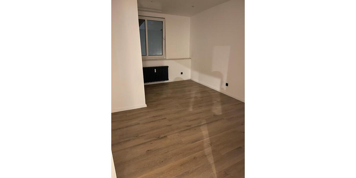 Etagenwohnung Hessisch Oldendorf - 2 Zimmer, 75 m&sup2;, 750&euro; | Angebot:26125202