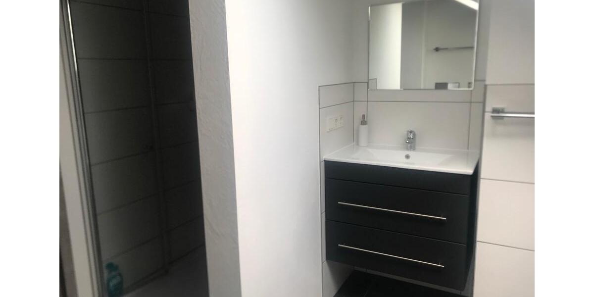 Etagenwohnung Osann-Monzel Monzel - 7 Zimmer, 180 m&sup2;, 1.350&euro; | Angebot:25973237