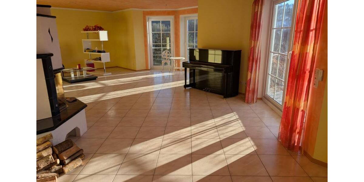 Einfamilienhaus Künzelsau - 7 Zimmer, 210 m&sup2;, 1.950&euro; | Angebot:24367758