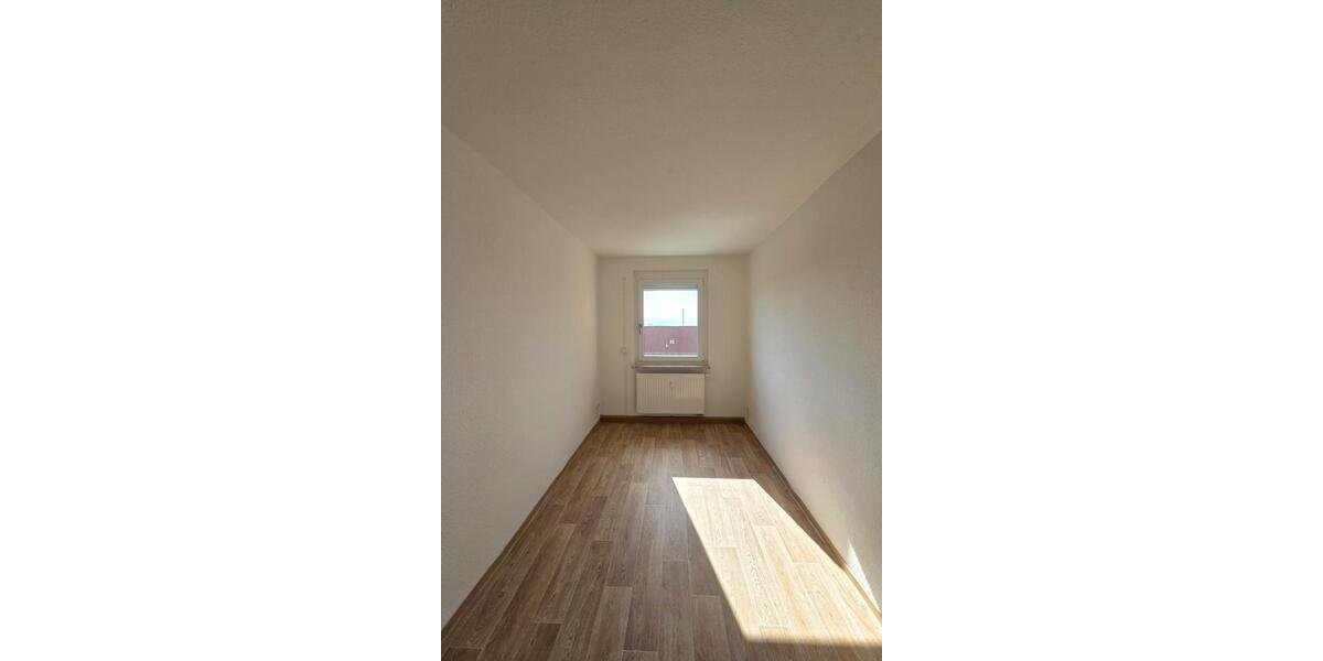 Etagenwohnung Hohenstein-Ernstthal Ernstthal - 5 Zimmer, 110 m&sup2;, 731&euro; | Angebot:25298527