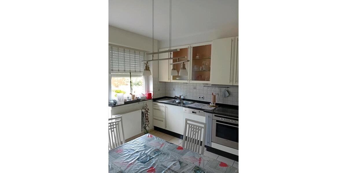 Erdgeschoßwohnung Rietberg - 4 Zimmer, 140 m&sup2;, 1.200&euro; | Angebot:26506439