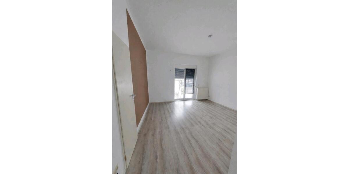 Erdgeschoßwohnung Limbach-Oberfrohna Oberfrohna - 2 Zimmer, 62 m&sup2;, 540&euro; | Angebot:24750026