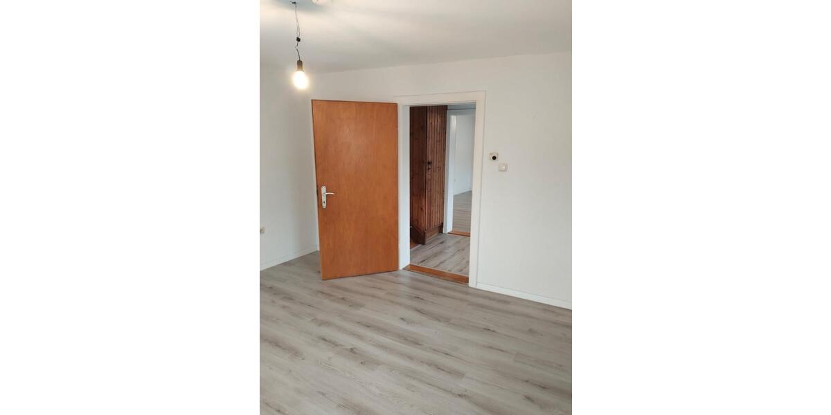 Einfamilienhaus Falkenberg - 5 Zimmer, 140 m&sup2;, 2.000&euro; | Angebot:26486521