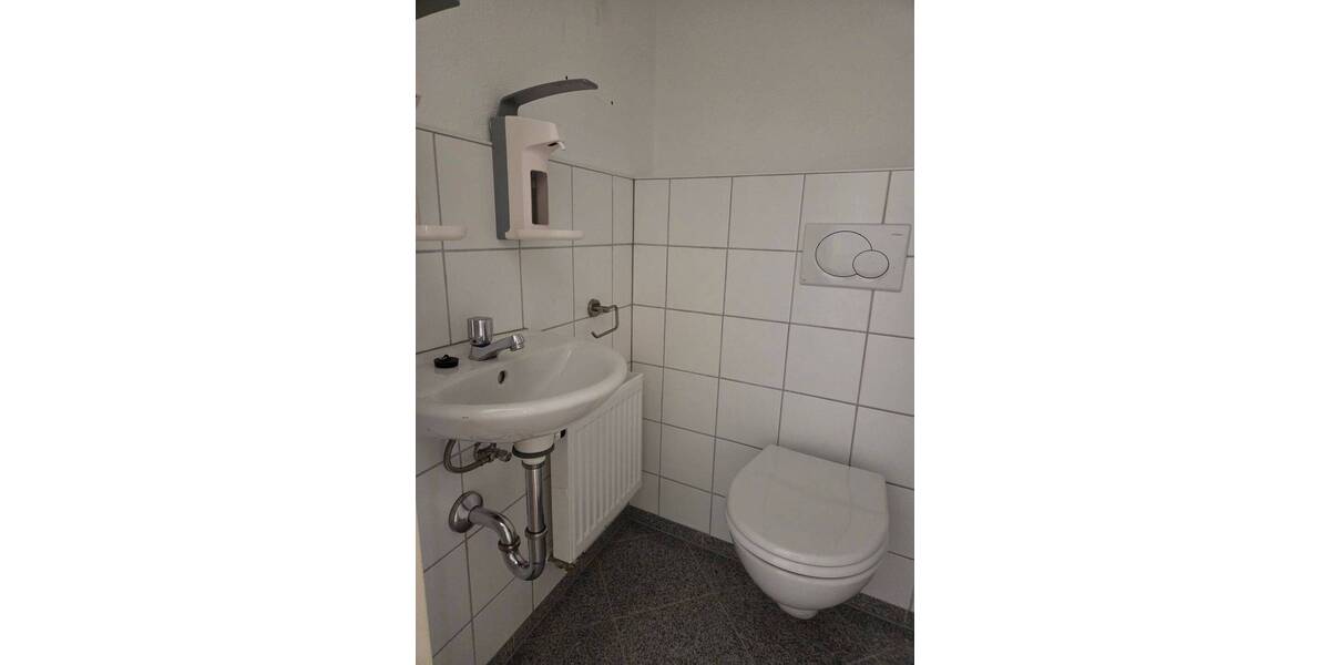 Gewerbeobjekt Bad Reichenhall - 5 Zimmer, 118 m&sup2;, 1.650&euro; | Angebot:23967483