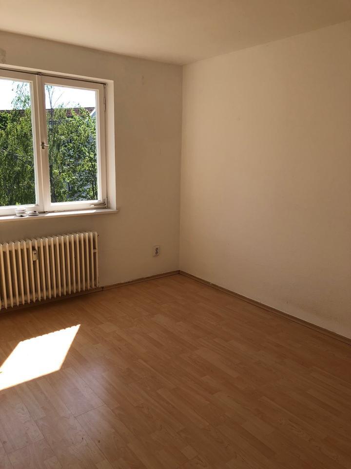 3 Zimmer Wohnung mit Balkon sofort verfügbar zimmer