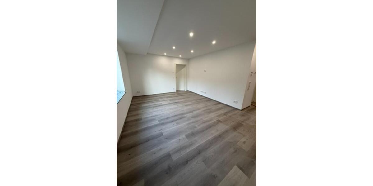 Etagenwohnung Solms - 2 Zimmer, 65 m&sup2;, 700&euro; | Angebot:25947897