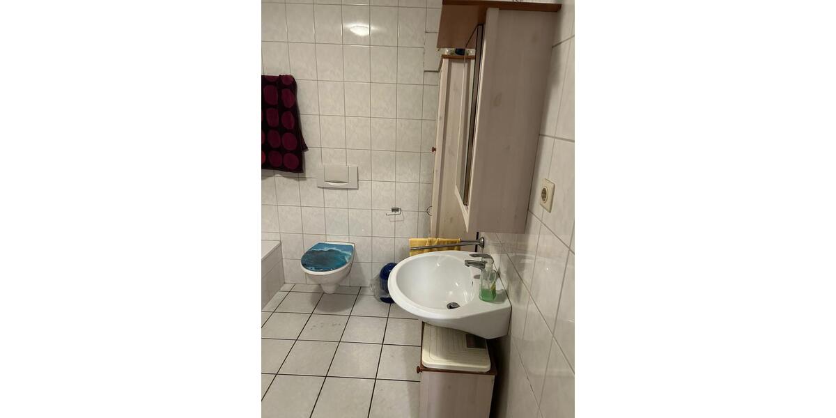 Dachgeschoßwohnung Büren - 3 Zimmer, 71 m&sup2;, 675&euro; | Angebot:24740015