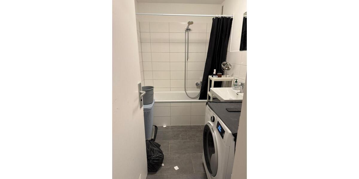 Erdgeschoßwohnung Ingolstadt Friedrichshofen-Hollerstauden - 3 Zimmer, 82 m&sup2;, 1.550&euro; | Angebot:24345377