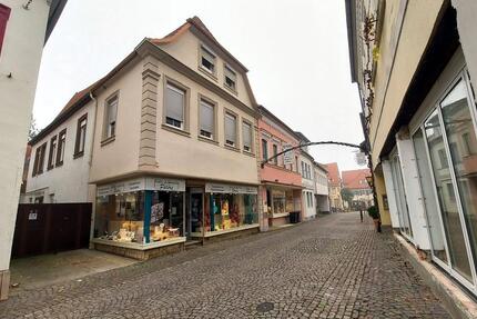 Wohnen auf Zeit Edenkoben - 4 Zimmer, 110 m&sup2;, 330&euro; | Angebot:24785968