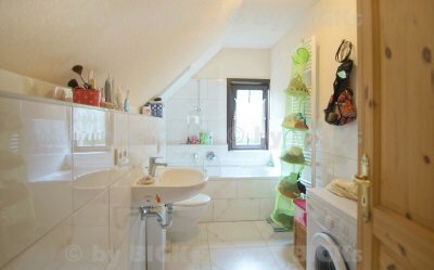 BIGKs - Suhl: teilmöblierte 3 Raumwohnung,sep.Küche,Bad mit Wanne+Dusche,Garten (;-) - Etagenwohnung Suhl Suhl Mitte | Angebot:26266111