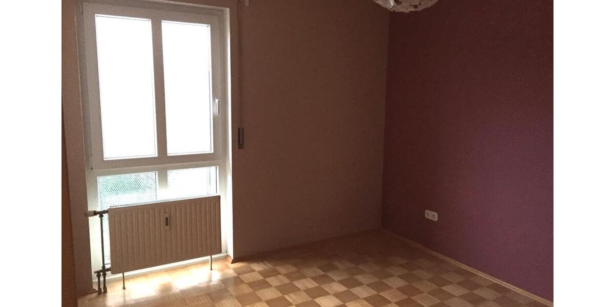 59qm Wohnung, Saal a.d.Donau, Küche Tiefgarage Bad mit Wanne 2 zimmer