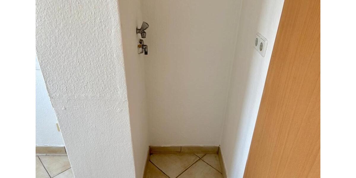 Dachgeschoßwohnung Gera Debschwitz - 2 Zimmer, 46 m&sup2;, 350&euro; | Angebot:26287841