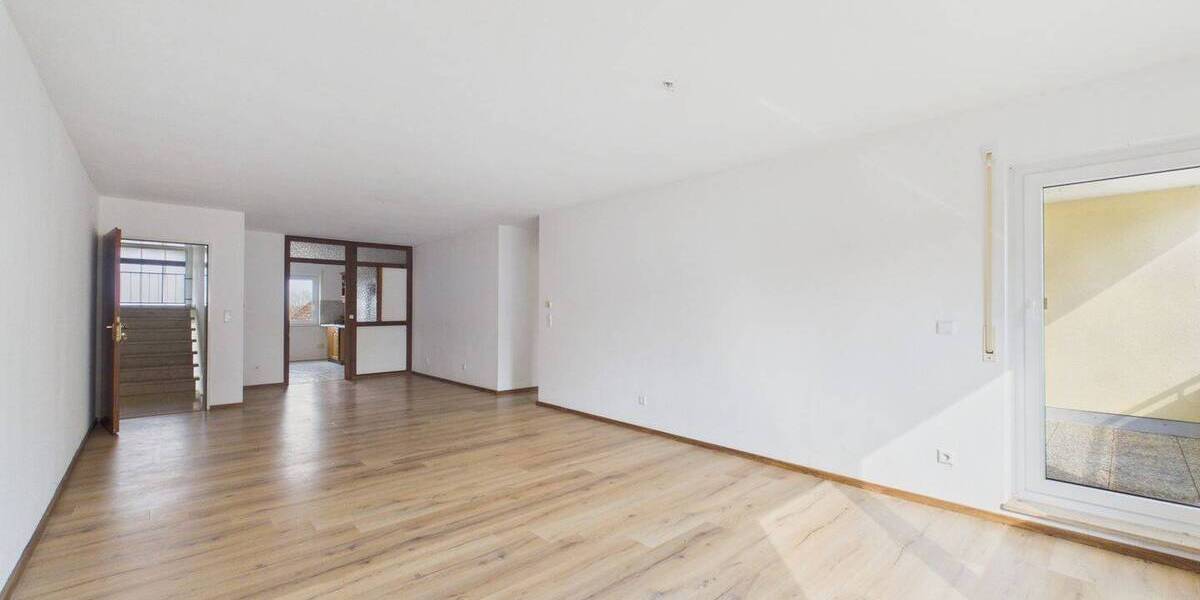 Etagenwohnung Ellwangen (Jagst) Ellwangen - 3 Zimmer, 85 m&sup2;, 870&euro; | Angebot:26600816