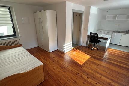 Möblierte 1-Raum Atelierwohnung mit Echtholzboden im ruhigen Hinterhaus - Wohnung Gera Pforten | Angebot:26232900