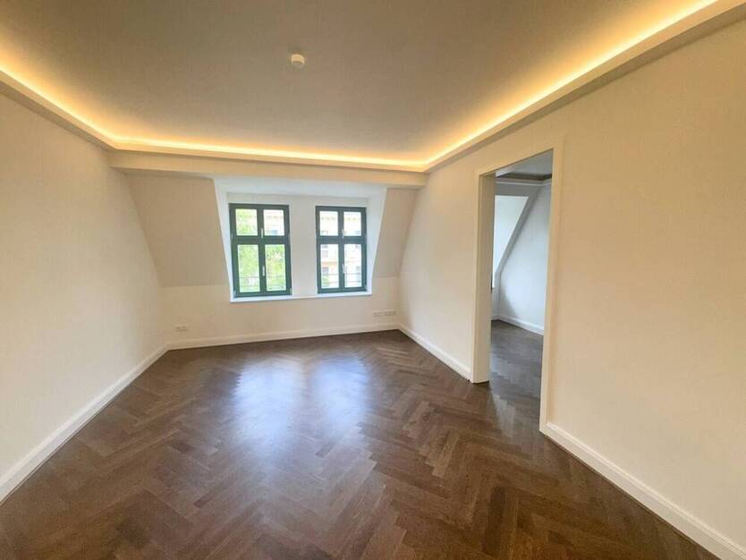 3,2,1.....! * Erstbezug * dunkles Parkett * Loggia * Fußbodenheizung * Tageslichtbad * LED-Licht