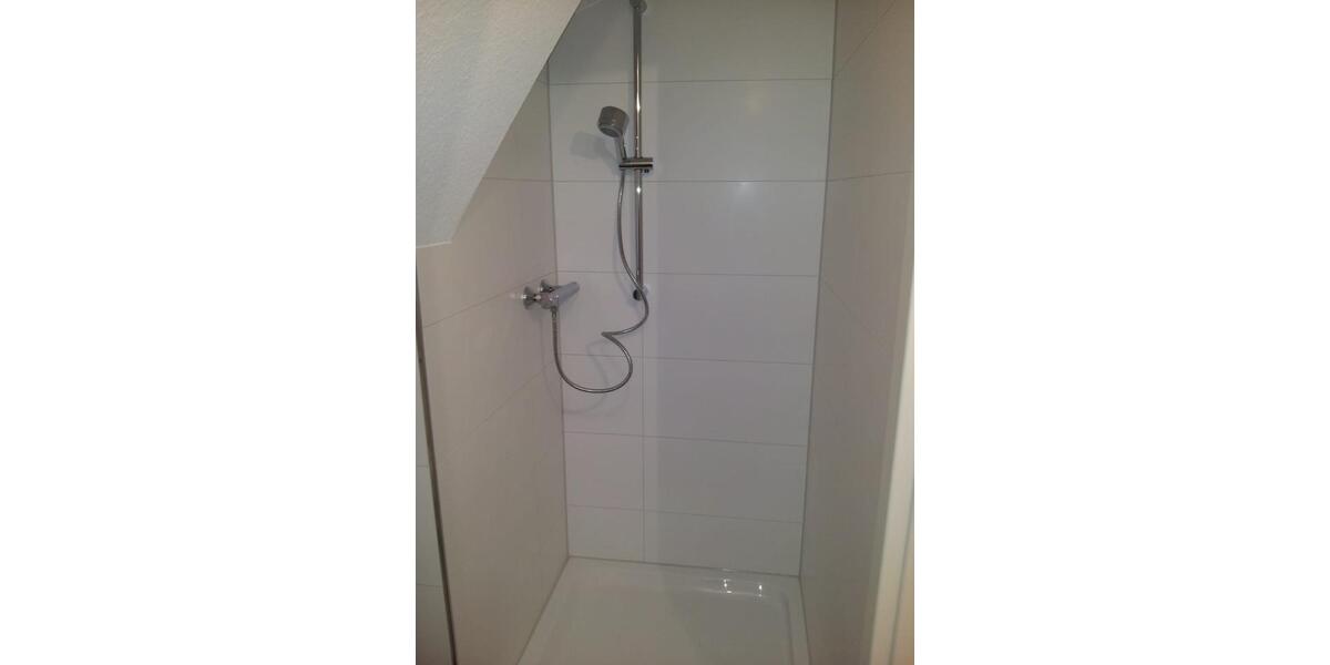 1-Zimmer mit eigenem DuschbadWC Küchen Mitbenutzung in 2er WG 1 zimmer