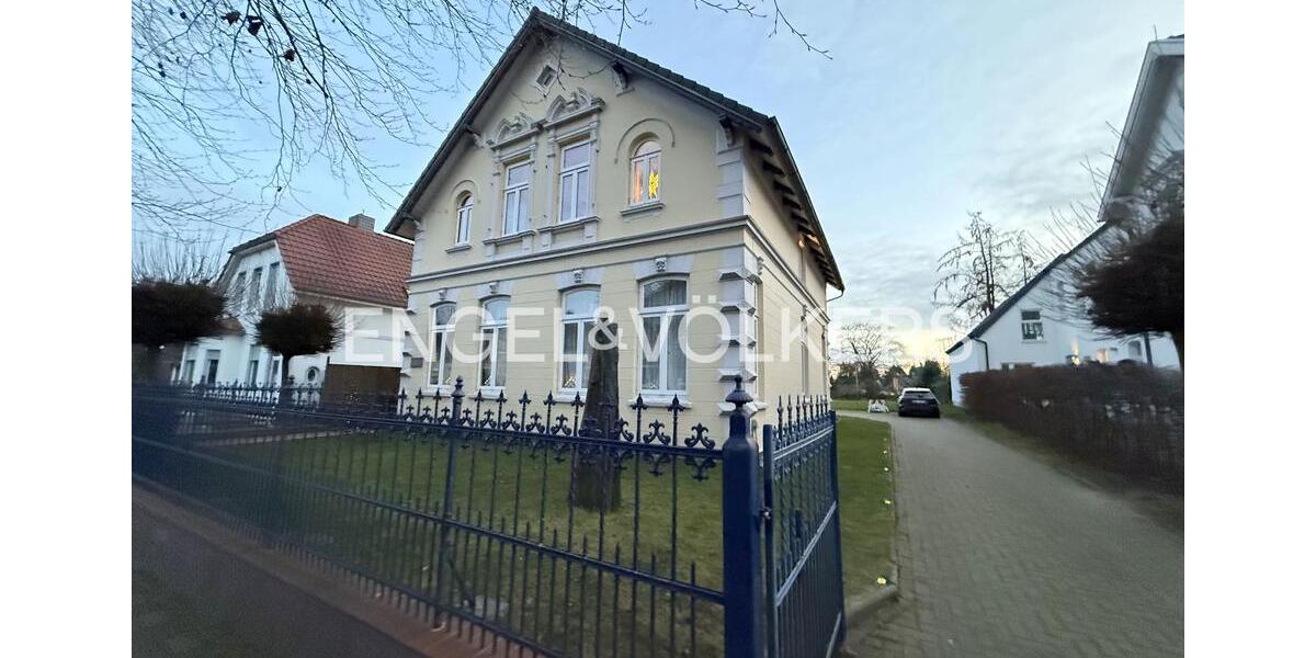 Etagenwohnung Varel - 4 Zimmer, 106 m&sup2;, 880&euro; | Angebot:24378588