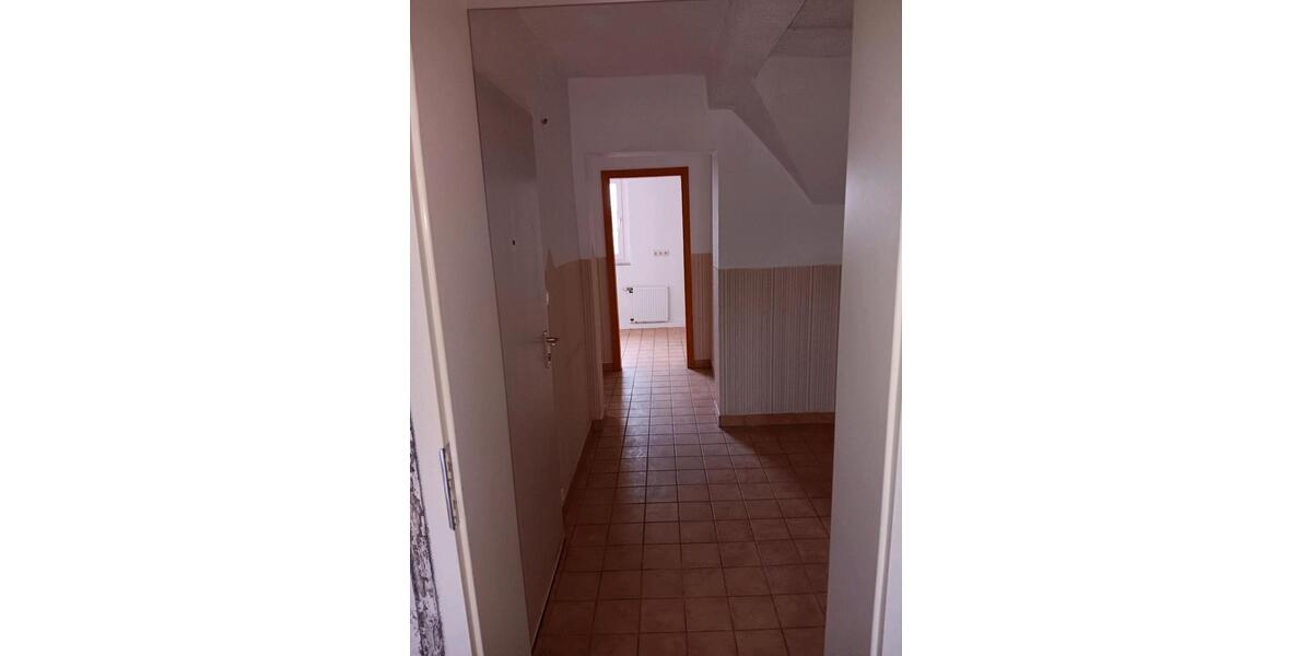Dachgeschoßwohnung Bochum Günnigfeld - 2 Zimmer, 56 m&sup2;, 700&euro; | Angebot:25050186