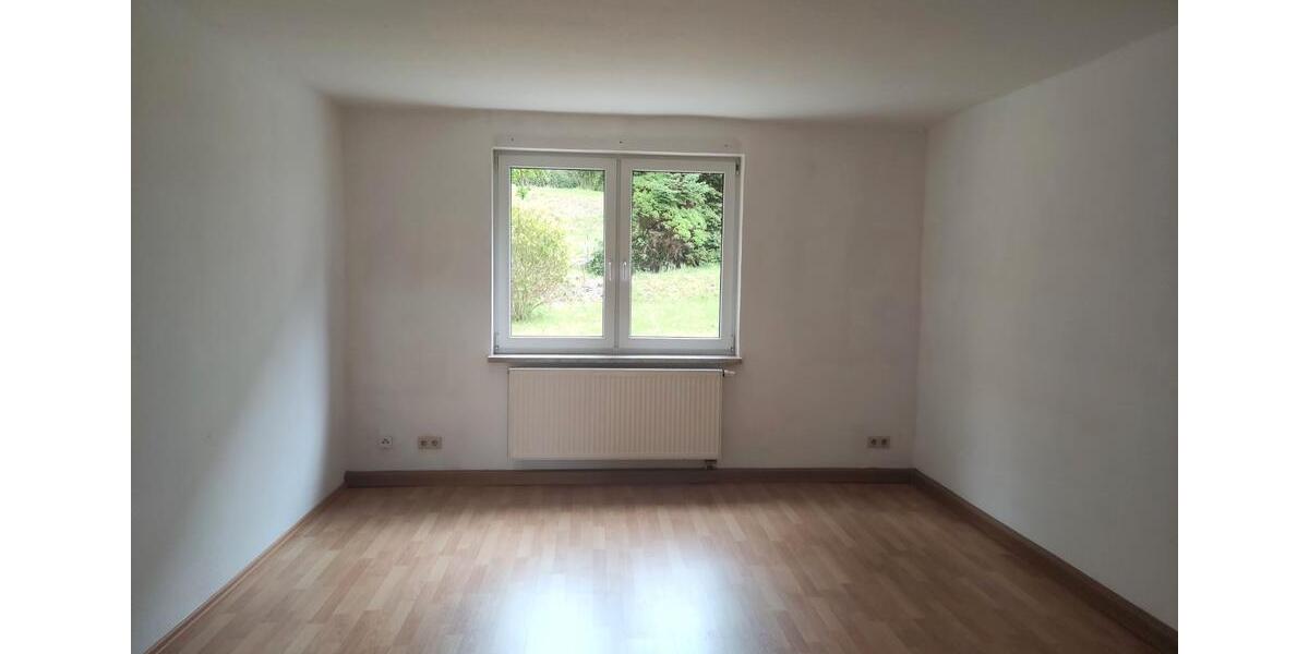 Hochparterre Meiningen - 2 Zimmer, 49 m&sup2;, 348&euro; | Angebot:26588692