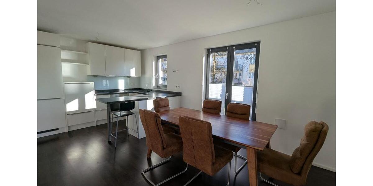 Etagenwohnung München Feldmoching-Hasenbergl - 4 Zimmer, 102 m&sup2;, 2.350&euro; | Angebot:26367725