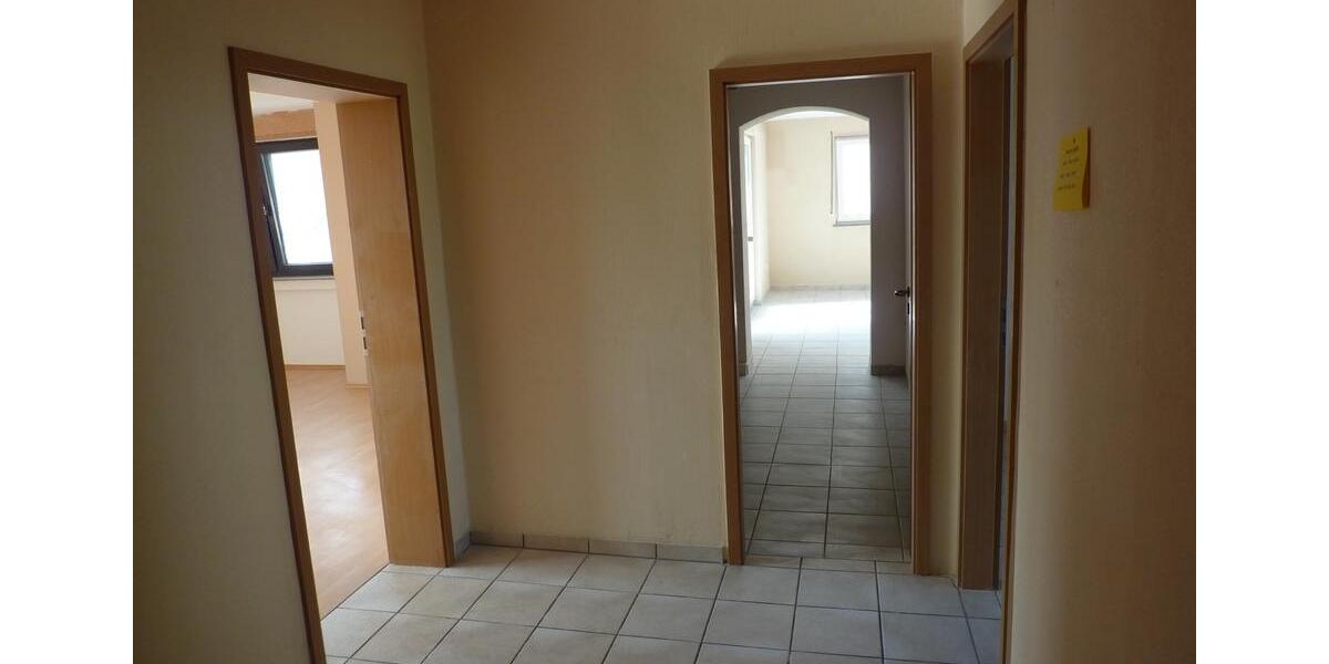 Etagenwohnung Kirkel - 4.5 Zimmer, 117 m&sup2;, 1.075&euro; | Angebot:26039181