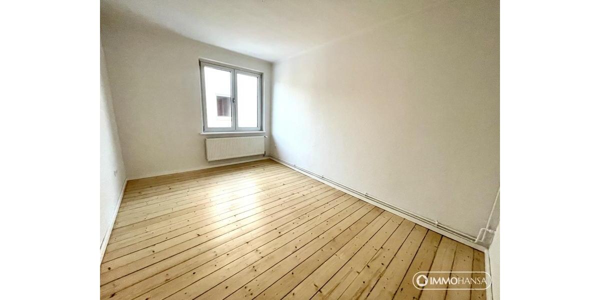 Frisch renovierte 4-Zimmer Wohnung mit Altbau-Charme in zentraler Lage in Uelzen mit Balkon und EBK 4 zimmer