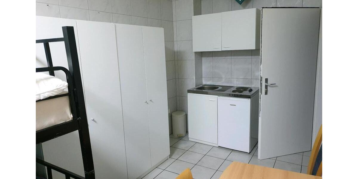 Wohnen auf Zeit Ehingen (Donau) - 1 Zimmer, 13 m&sup2;, 250&euro; | Angebot:14556238