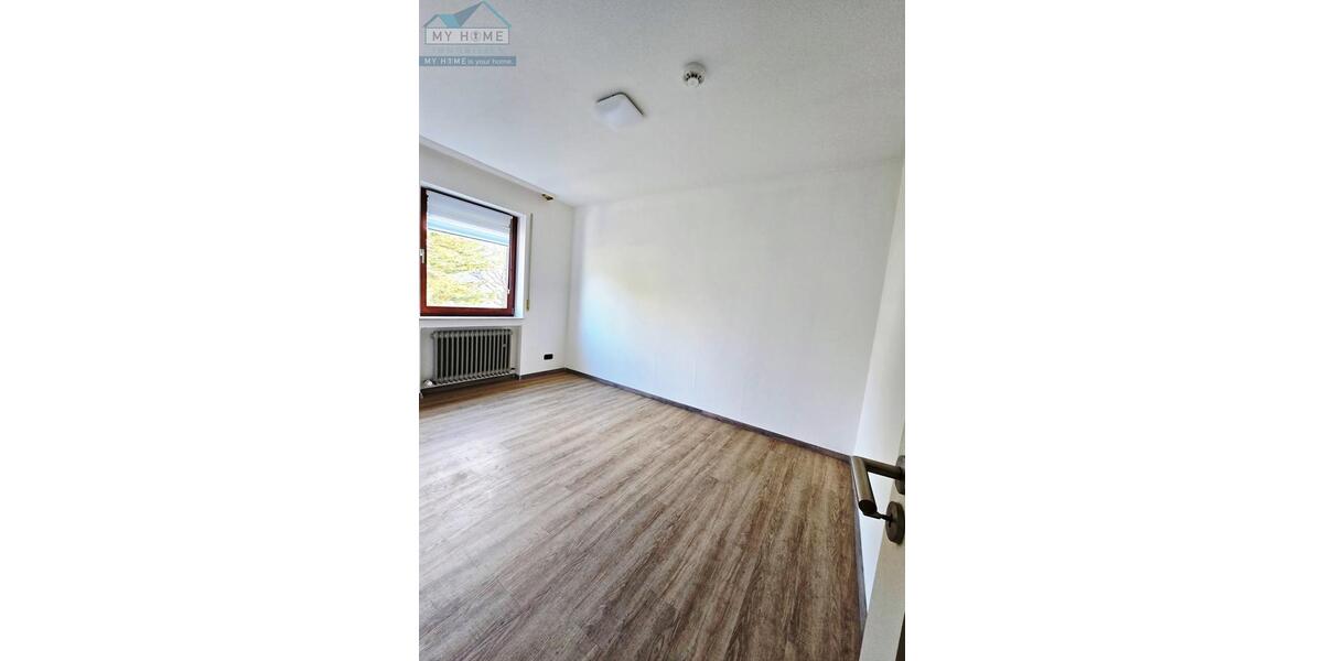 Etagenwohnung Trier Feyen-Weismark - 4 Zimmer, 102 m&sup2;, 1.250&euro; | Angebot:24704978