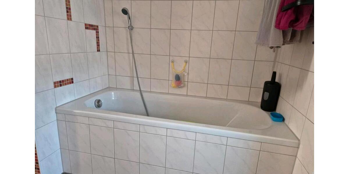 Etagenwohnung Wehretal - 4 Zimmer, 110 m&sup2;, 680&euro; | Angebot:26040481