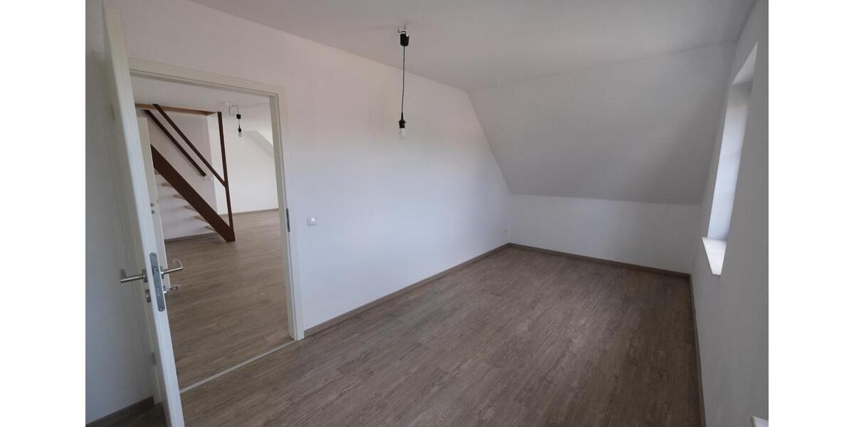 Maisonettenwohnung Wolfsburg Ehmen - 3 Zimmer, 95 m&sup2;, 930&euro; | Angebot:26585044