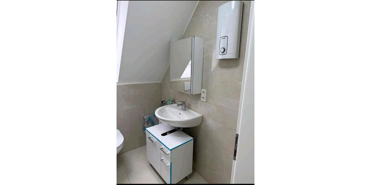 Dachgeschoßwohnung Sankt Augustin - 4 Zimmer, 65 m&sup2;, 950&euro; | Angebot:26222268