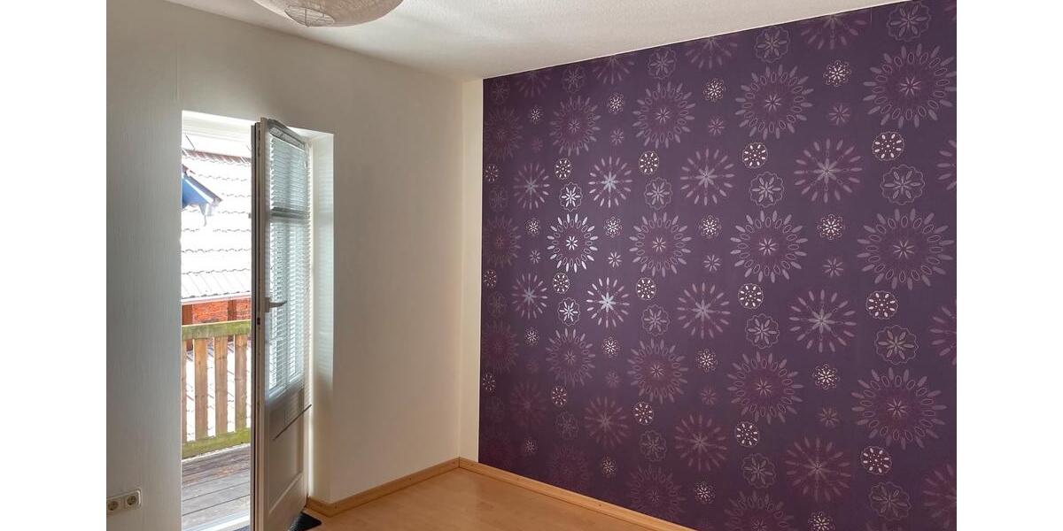 Etagenwohnung Rotenburg an der Fulda - 3 Zimmer, 80 m&sup2;, 770&euro; | Angebot:25745443