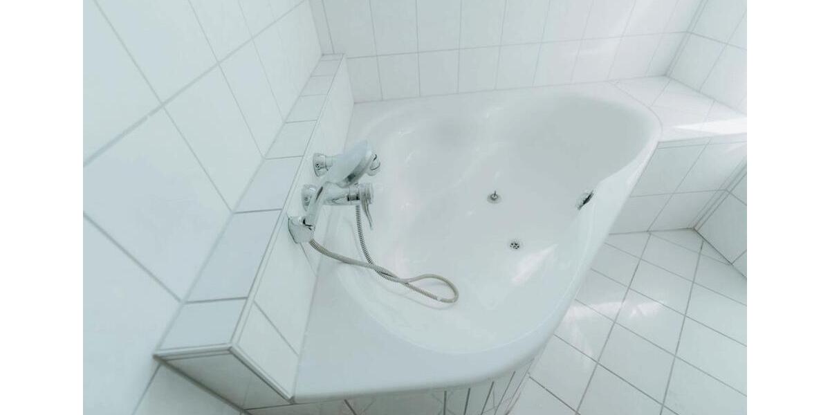 Dachgeschoßwohnung Pulheim - 2 Zimmer, 80 m&sup2;, 1.100&euro; | Angebot:25858771