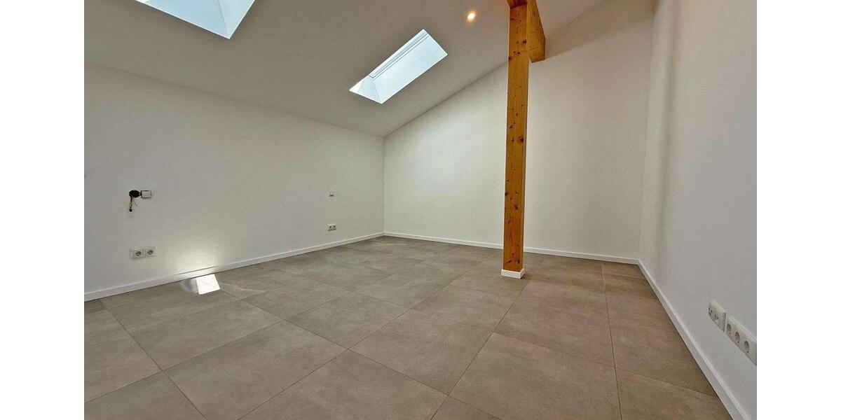 Etagenwohnung Altenmarkt an der Alz - 3 Zimmer, 83 m&sup2;, 1.000&euro; | Angebot:22180739