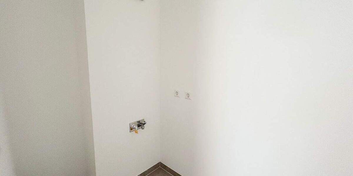 Etagenwohnung Stuttgart Untertürkheim - 3 Zimmer, 80 m&sup2;, 1.440&euro; | Angebot:24723643