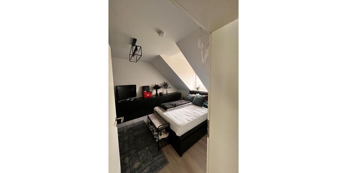 Dachgeschoßwohnung Schweinfurt Gartenstadt - 3 Zimmer, 80 m&sup2;, 690&euro; | Angebot:26646658