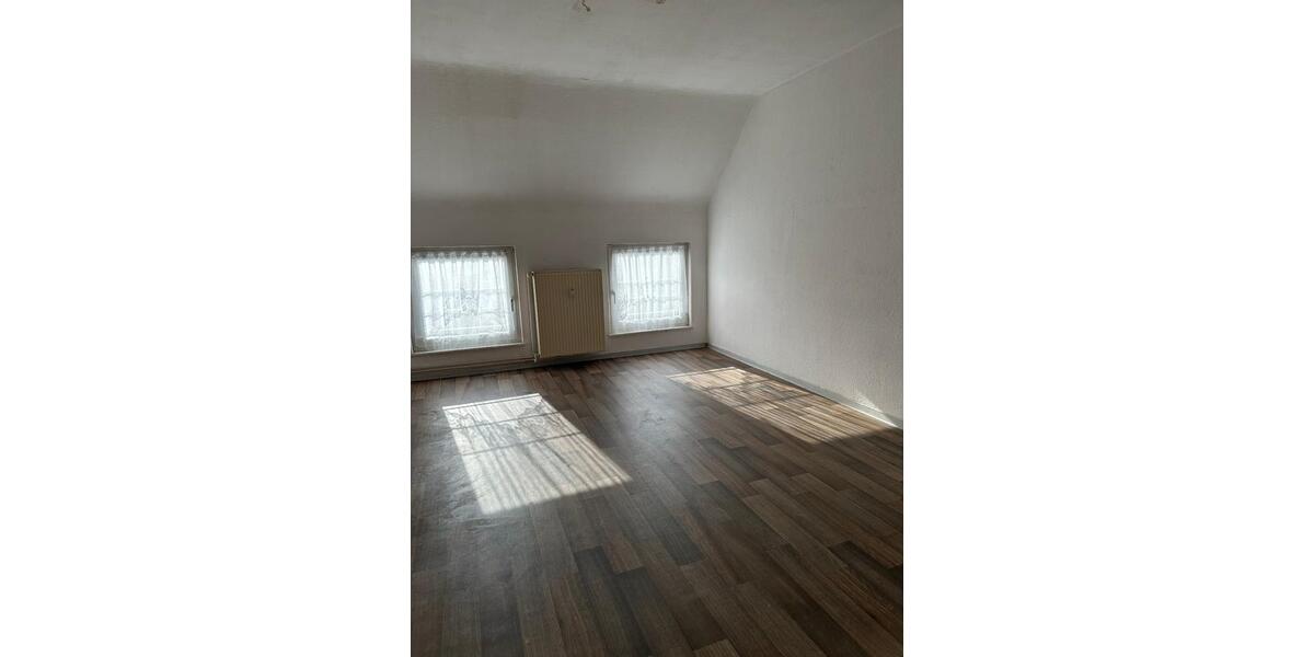 Etagenwohnung Varel - 4 Zimmer, 70 m&sup2;, 550&euro; | Angebot:26131051