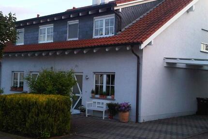 Haus Wallertheim - 5 Zimmer, 160 m&sup2;, 1.350&euro; | Angebot:21970535