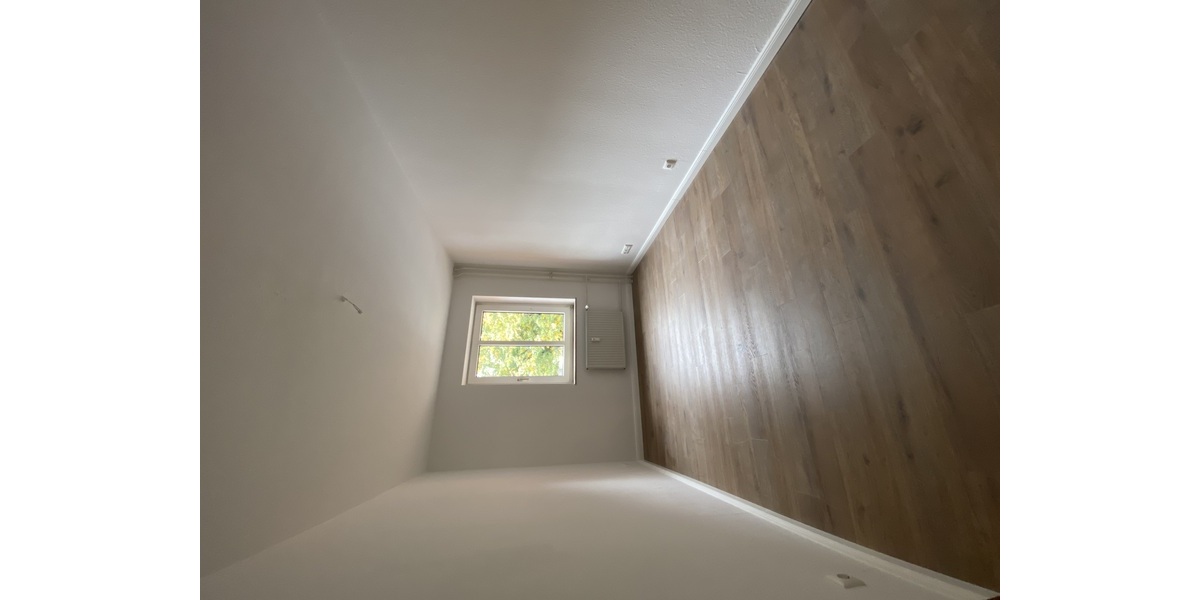 Neu renovierte 5-Zimmer Wohnung auf 2 Ebenen - 5- Flensburg | Angebot:27034536