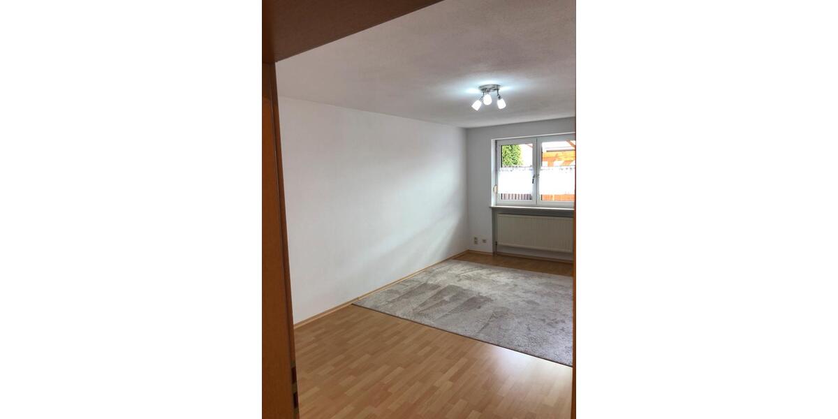Doppelhaushälfte Rottenburg an der Laaber - 5 Zimmer, 120 m&sup2;, 1.150&euro; | Angebot:26041045