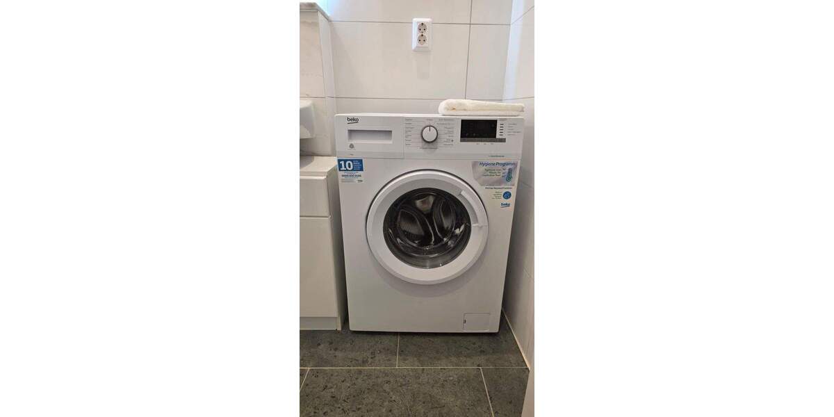 Etagenwohnung Wiesbaden Südost - 2 Zimmer, 91 m&sup2;, 1.390&euro; | Angebot:25760466