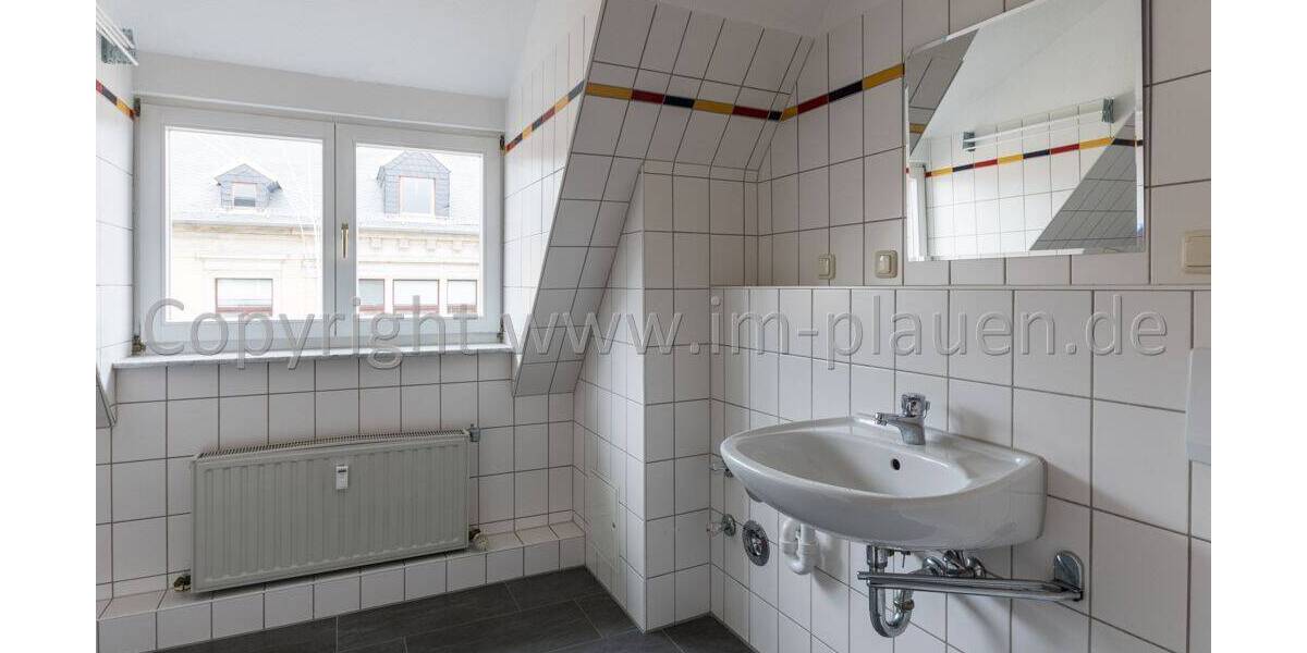 Etagenwohnung Plauen Stadtmitte - 2 Zimmer, 65 m&sup2;, 380&euro; | Angebot:26834910