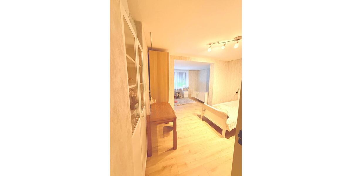 Erdgeschoßwohnung Bremerhaven Geestemünde - 5 Zimmer, 135 m&sup2;, 1.590&euro; | Angebot:24719896