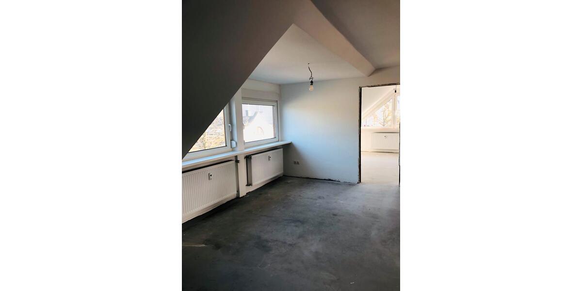 Dachgeschoßwohnung Dortmund Eving - 4.5 Zimmer, 115 m&sup2;, 1.100&euro; | Angebot:26040062