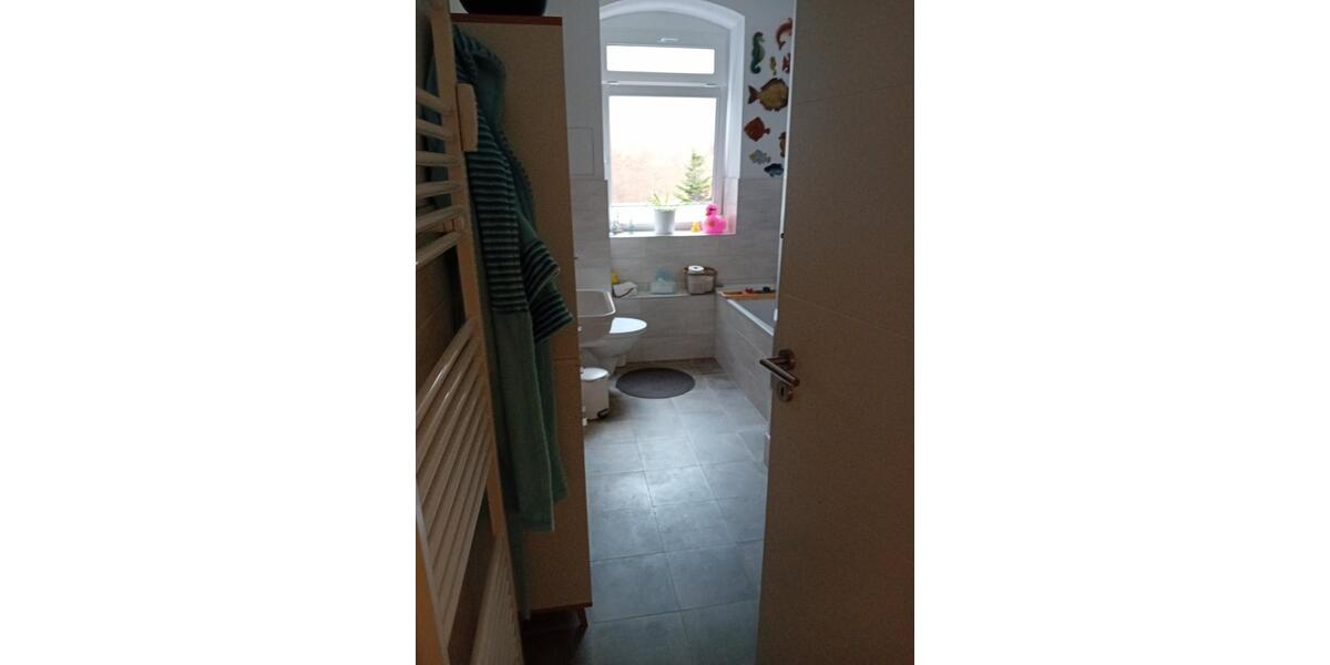 Etagenwohnung Magdeburg - 4 Zimmer, 84 m&sup2;, 1.100&euro; | Angebot:24936141