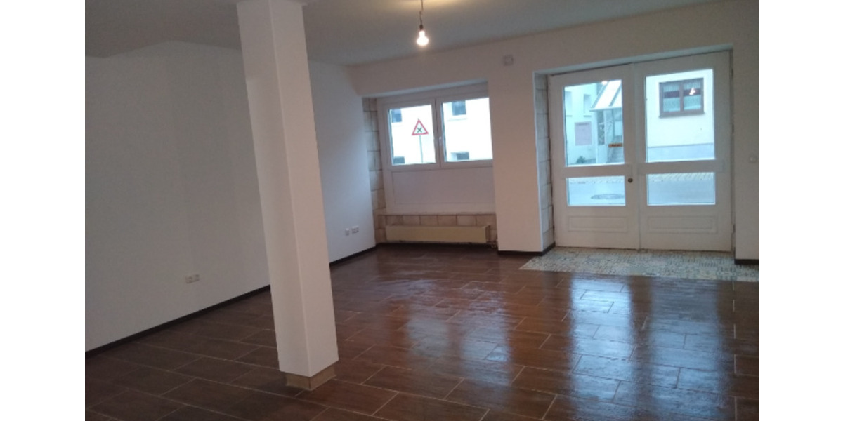 Erdgeschoßwohnung Zwiesel - 2 Zimmer, 61 m&sup2;, 500&euro; | Angebot:25232300